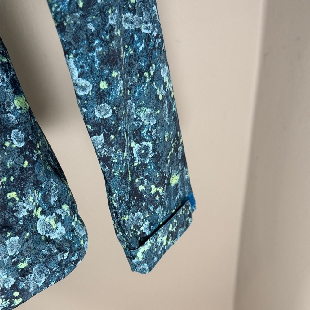 The North Face Women's Floral Pattern Ski Jacket - Picture 4 of 11